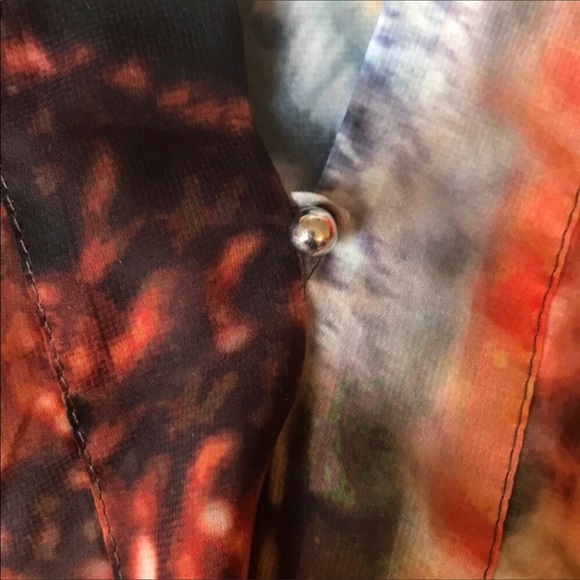 H&M Deep V button overlay top. 10 - Picture 6 of 7